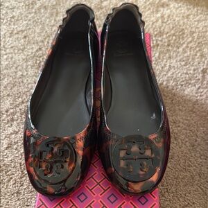 Tory Burch Black and Brown Leather Flats with Medallion
